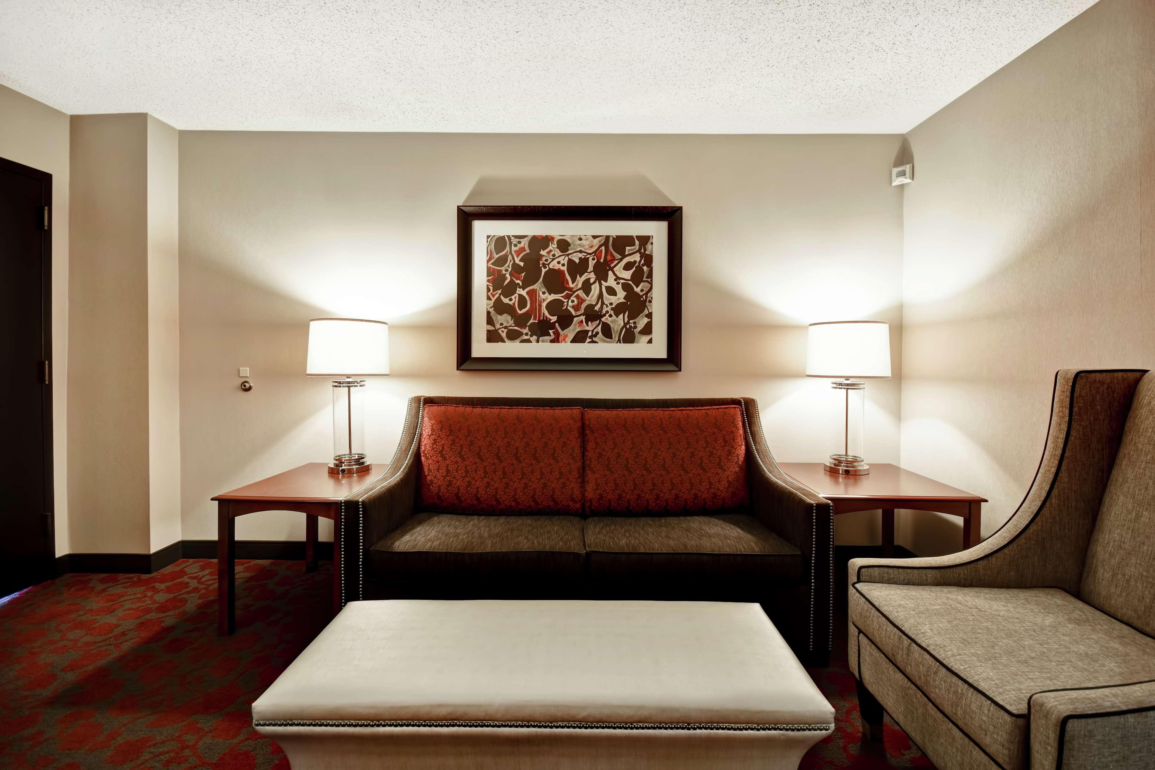 Embassy Suites By Hilton Dulles Airport Хърндън Екстериор снимка