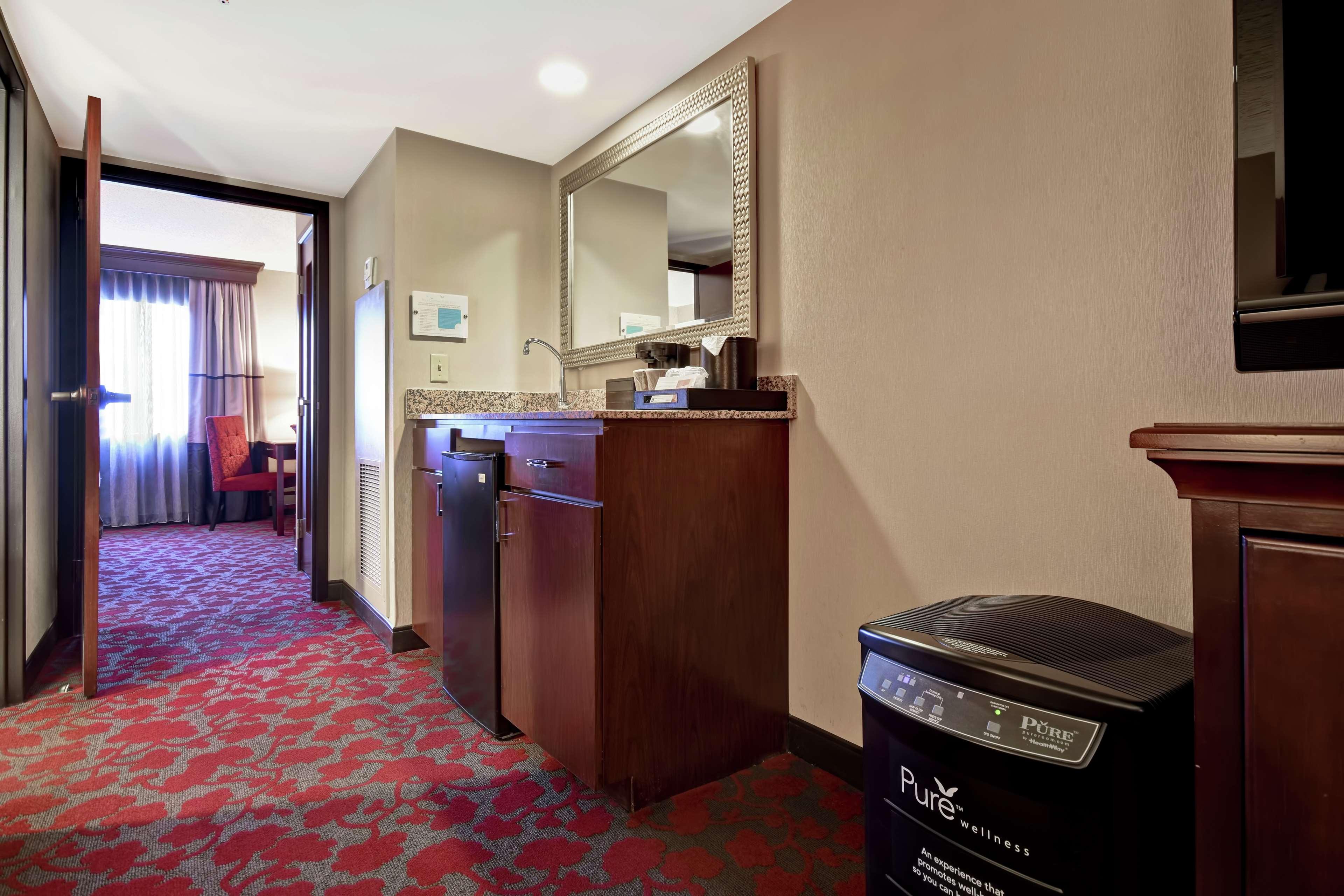 Embassy Suites By Hilton Dulles Airport Хърндън Екстериор снимка