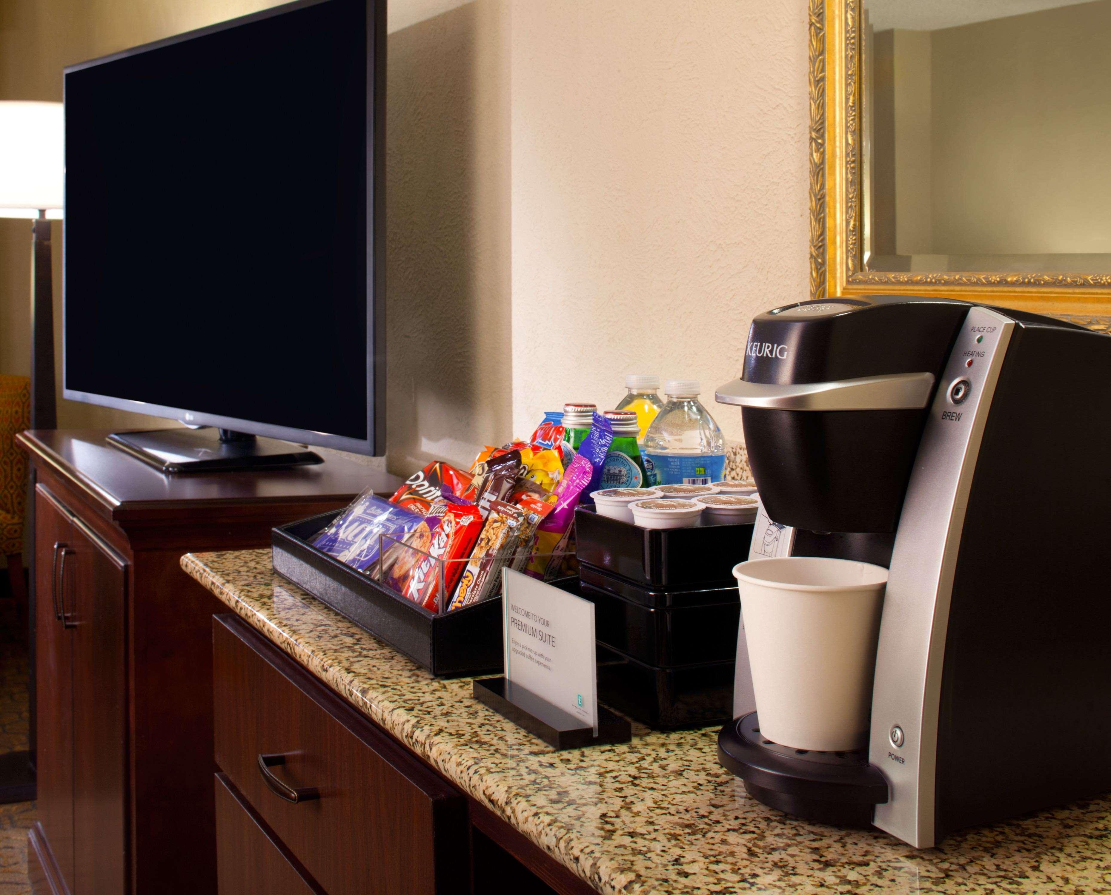 Embassy Suites By Hilton Dulles Airport Хърндън Екстериор снимка