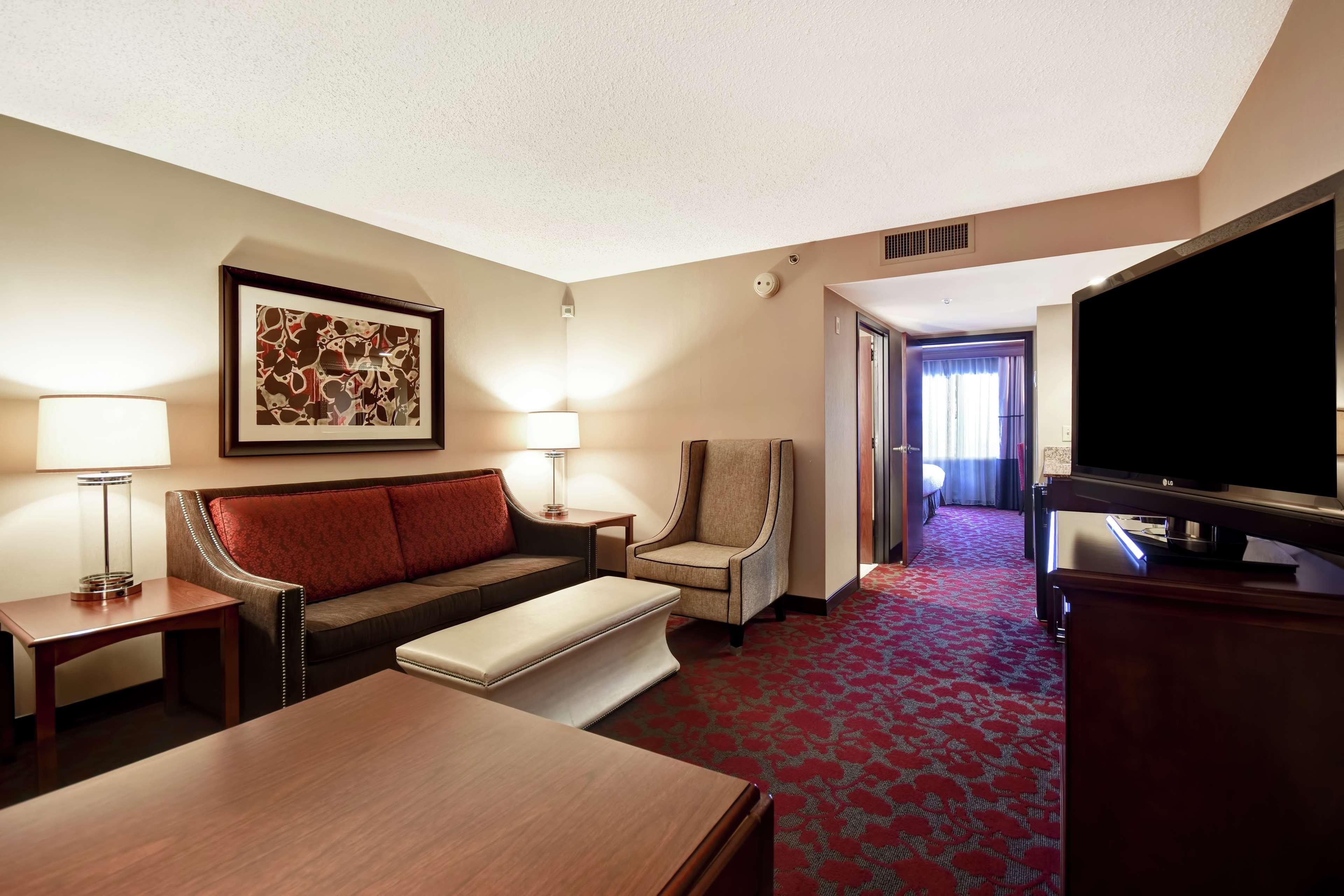 Embassy Suites By Hilton Dulles Airport Хърндън Екстериор снимка
