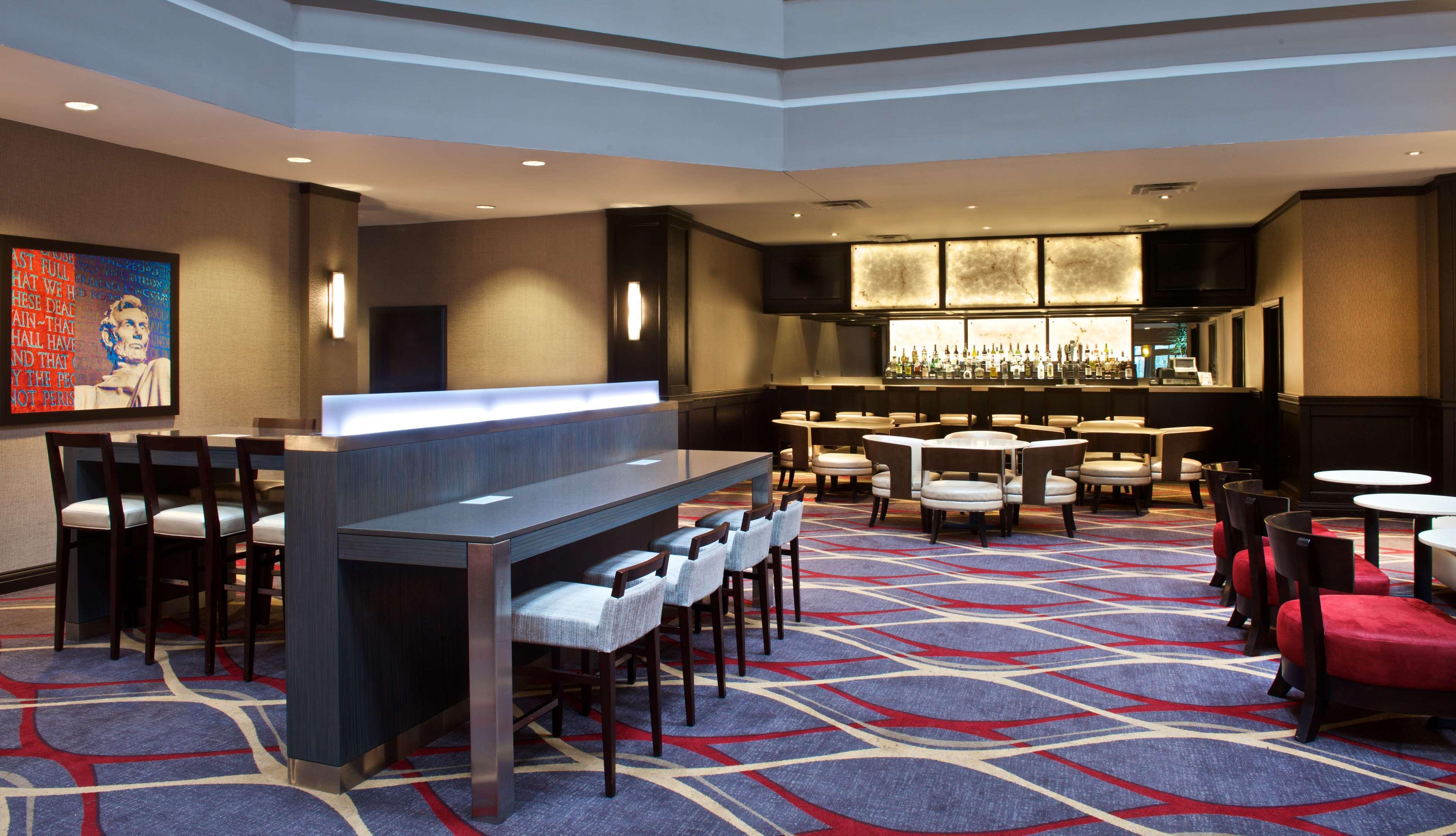 Embassy Suites By Hilton Dulles Airport Хърндън Екстериор снимка