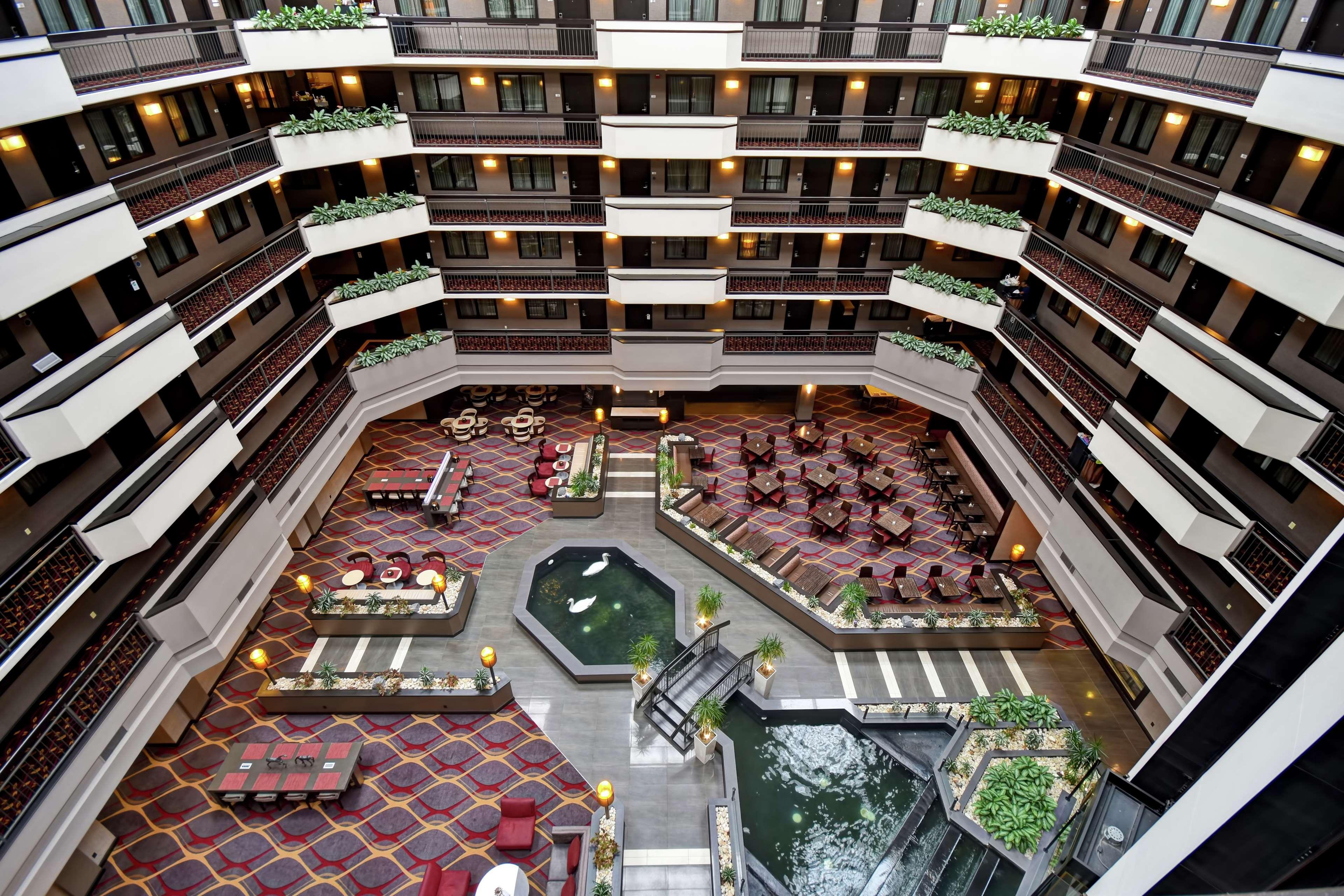 Embassy Suites By Hilton Dulles Airport Хърндън Екстериор снимка