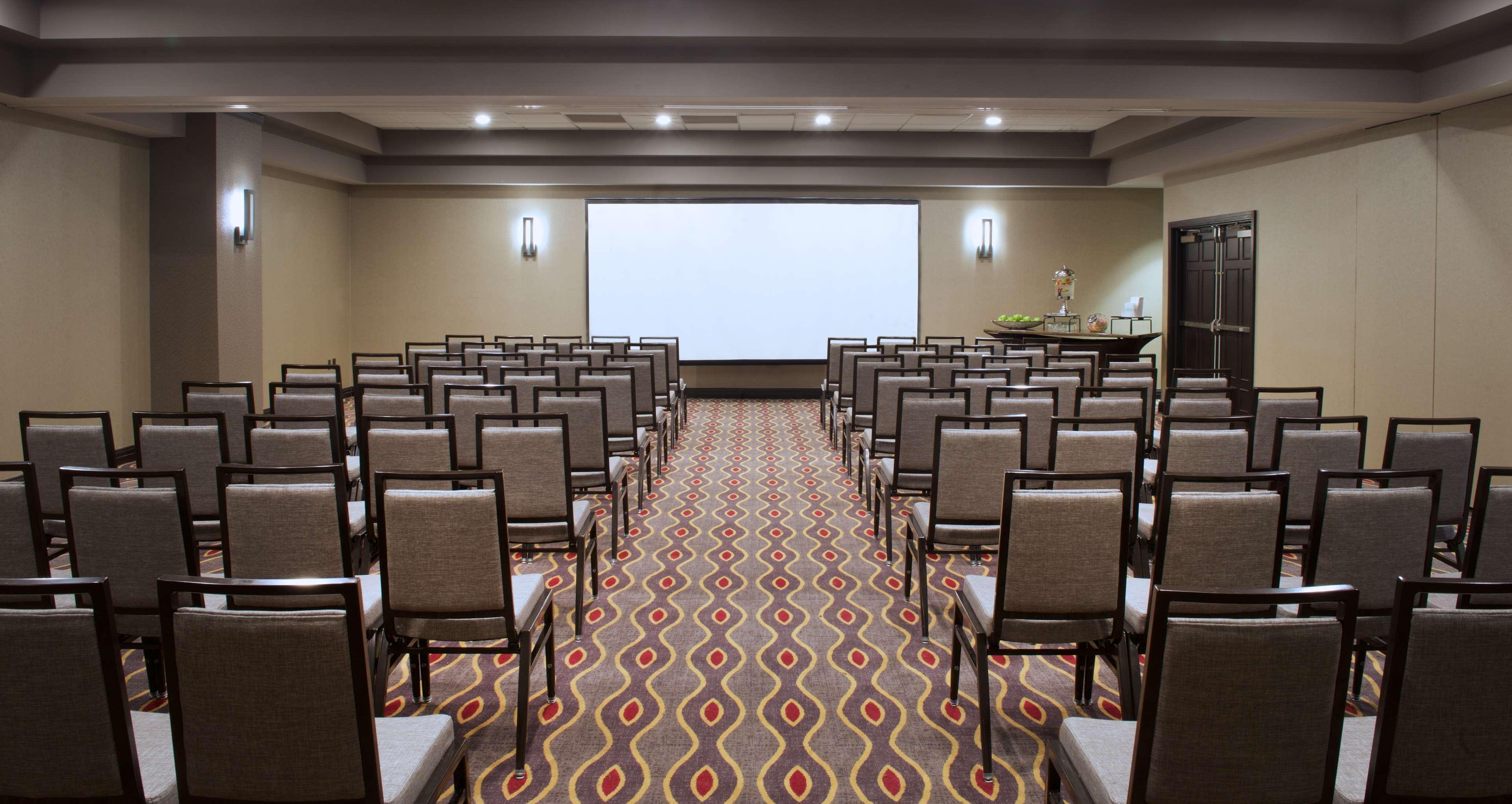 Embassy Suites By Hilton Dulles Airport Хърндън Екстериор снимка