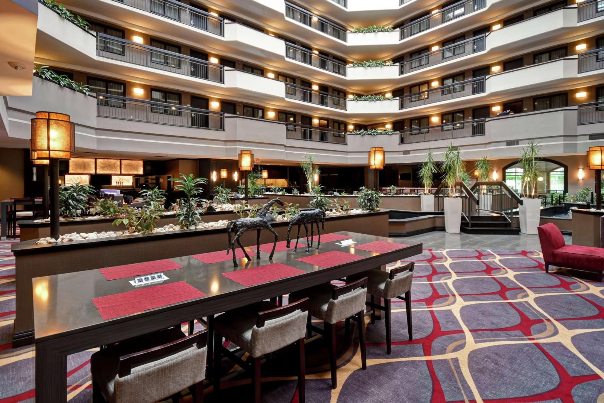 Embassy Suites By Hilton Dulles Airport Хърндън Екстериор снимка